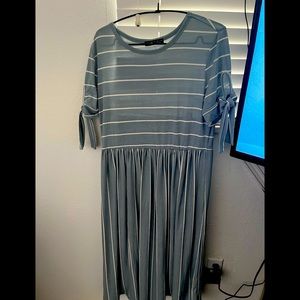 Long and short blue white striped dress never worn size L